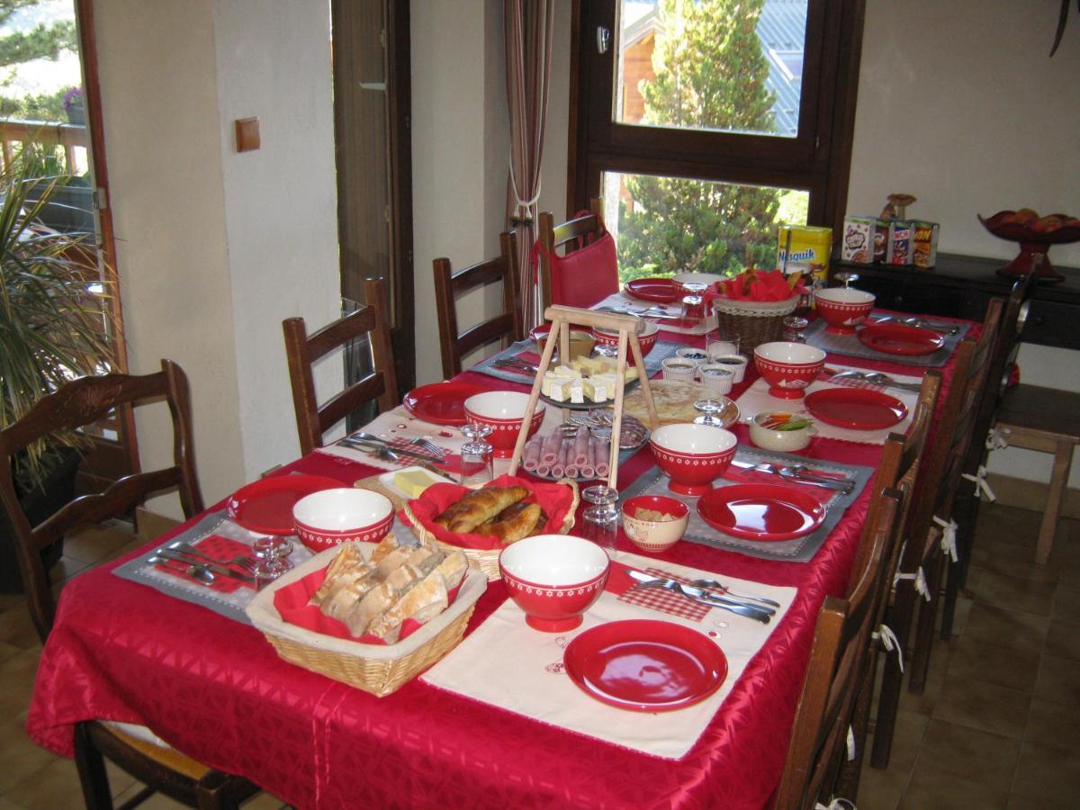 Le Petit Randonneur Bed & Breakfast Briancon  Exterior photo